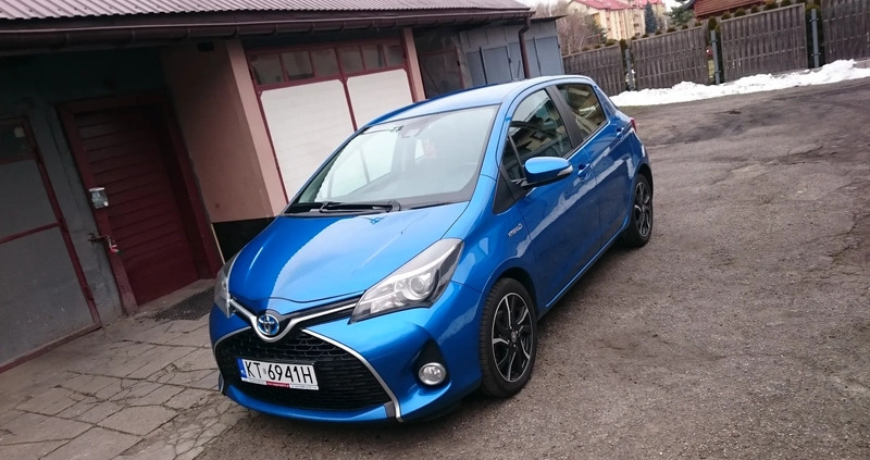 Toyota Yaris cena 47000 przebieg: 198100, rok produkcji 2016 z Tarnów małe 742